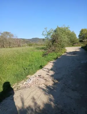Land for sale in Ndroq, Tirana, 4,000 m². Photo 2 of 5