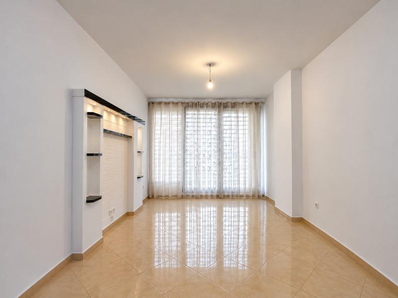Zyrë me qera në KMY, Tiranë, 66 m². Foto 2 nga 4