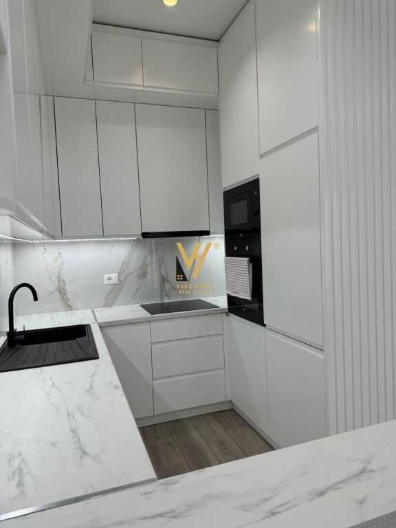 Apartament 2+1 me qera në Rruga Pelivan Leskaj, Vlorë, 121 m². Foto 3 nga 3