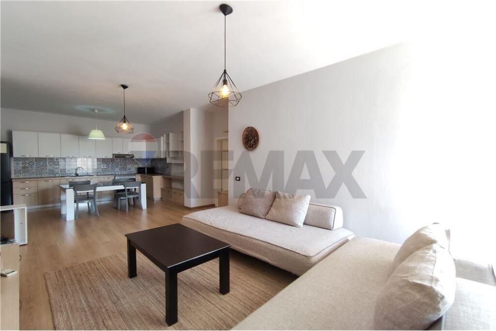 Appartamento in vendita a Kodra e Diellit, Tirana, 110 m²