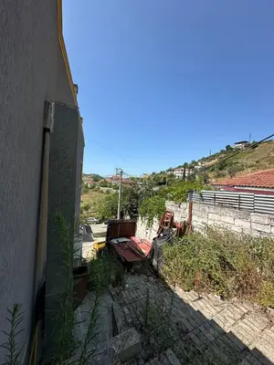 Tokë në shitje në Kombinat, Tiranë, 300 m². Foto 8 nga 10
