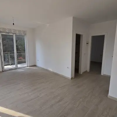 Apartament 1+1 në shitje në Rana e Hedhun, Tiranë, 66 m². Foto 2 nga 4