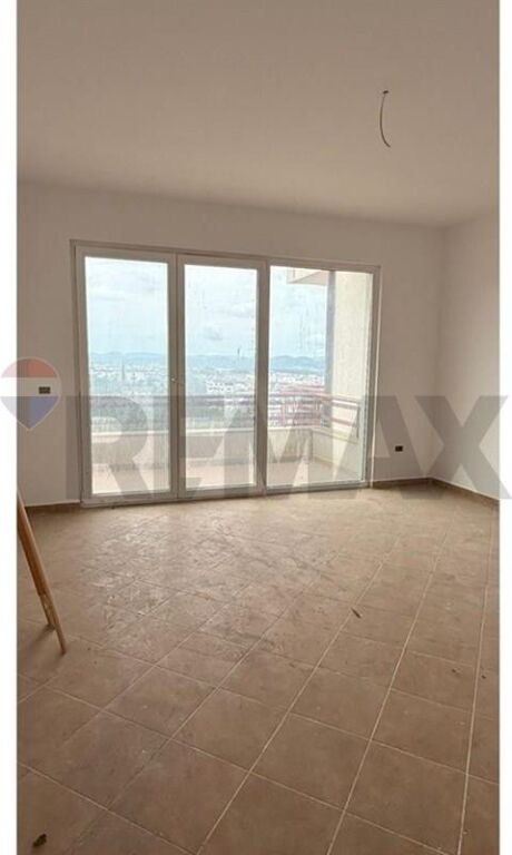 Apartament në shitje në Kinostudio, Tiranë, 157 m². Foto 1 nga 3