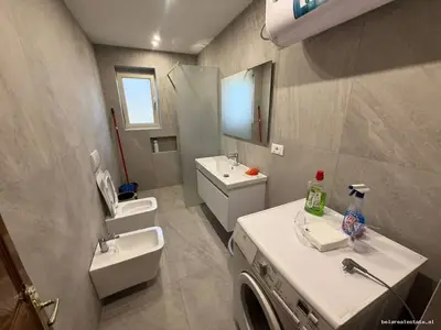 Appartamento 2+1 in affitto ad Oxhaku, Tirana, 75 m². Foto 8 di 8
