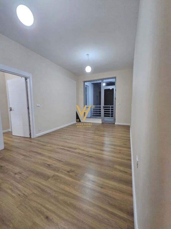 Apartament 1+1 në shitje në Globe, Tiranë, 62 m²