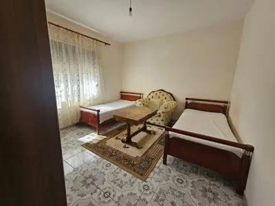 Shtëpi private me qera në Cezma Ferres, Durrës, 200 m². Foto 6 nga 12