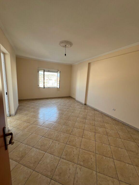 Appartamento in vendita a Durres lagjia.17, Durazzo, 76 m²