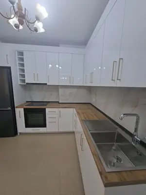 Apartament 2+1 me qera në Kodra e Diellit, Tiranë, 100 m². Foto 2 nga 6