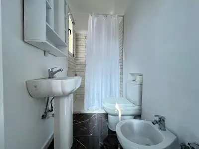 Apartament 2+1 me qera në Rruga Ndre Mjeda, Tiranë, 70 m². Foto 4 nga 5