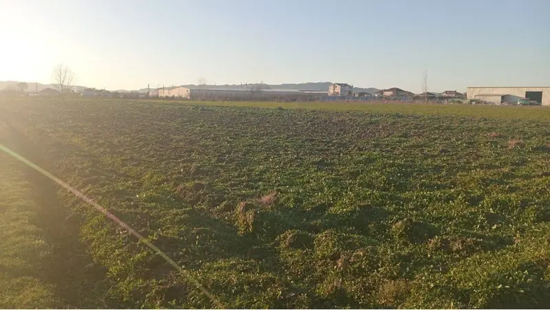 Terreno in vendita a Tapize, Tirana, 5.574 m²