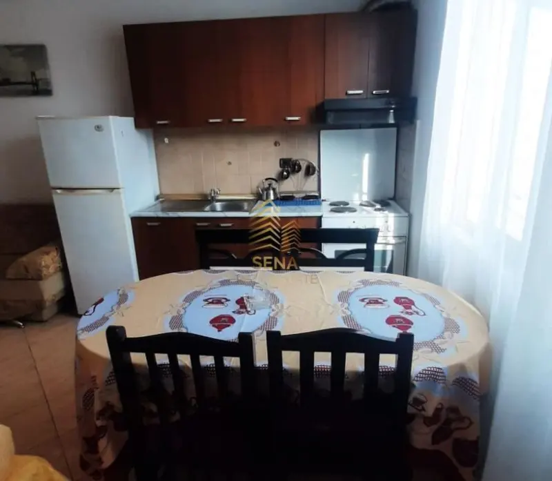 Appartamento 1+1 in affitto a Rruga Kongresi I Manastirit, Tirana, 60 m²