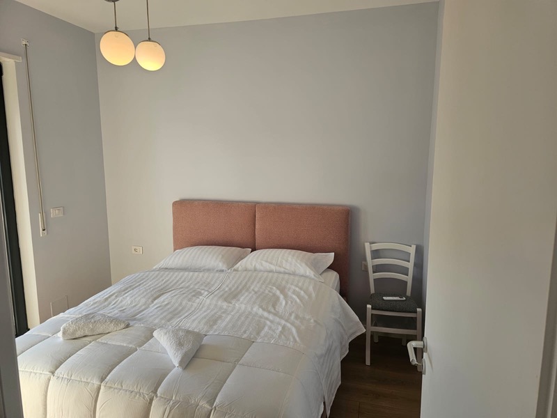 Appartamento 1+1 in affitto a Rruga Karl Gega, Tirana, 57 m². Foto 3 di 4