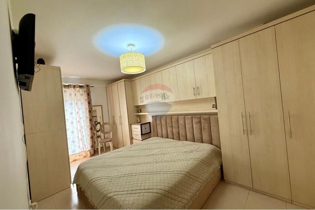 Apartment for sale in Qyteti Studenti, Tirana, 95 m². Photo 2 of 3