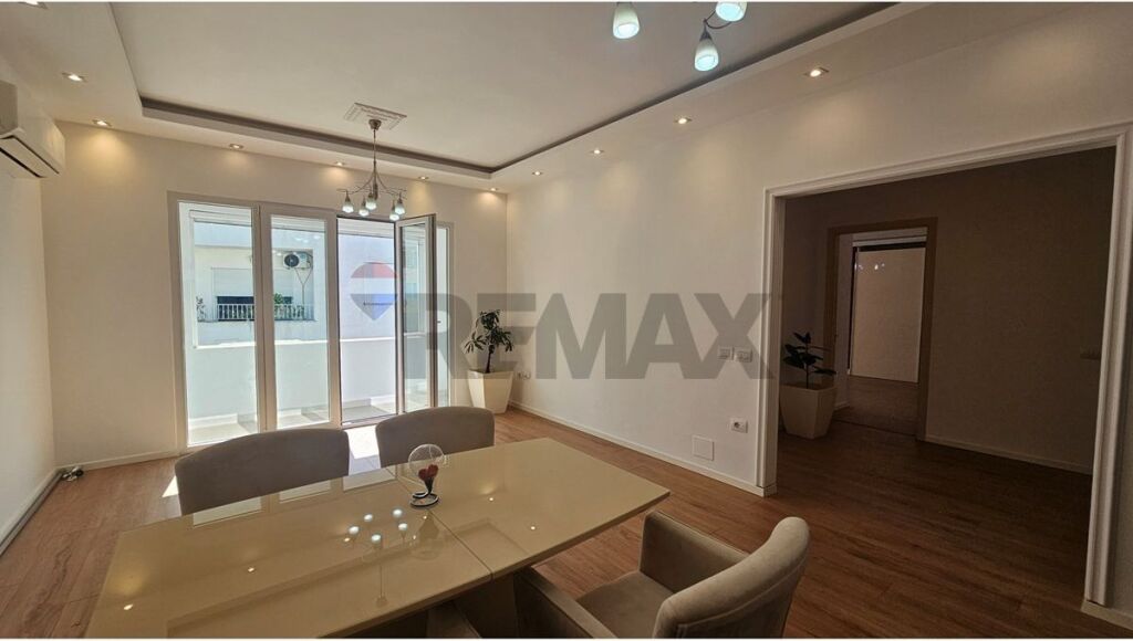 Appartamento in vendita a Kopshti Botanik Zoologjik, Tirana, 93 m². Foto 2 di 3
