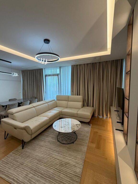 Appartamento 2+1 in affitto a Lake View Residences, Tirana, 120 m². Foto 2 di 3
