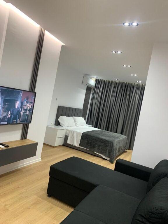 Studio for rent in Rruga e Durrësit, Lezhë, 100 m². Photo 2 of 3