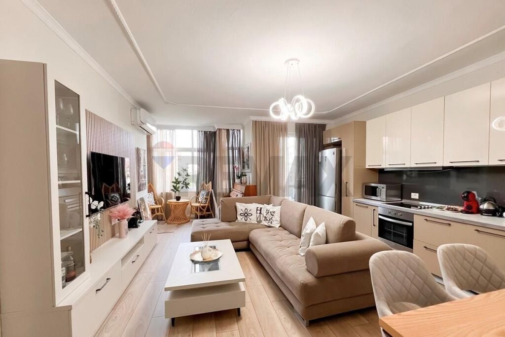 Apartment for rent in Bulevardi Bajram Curri, Tirana, 106 m². Photo 1 of 3