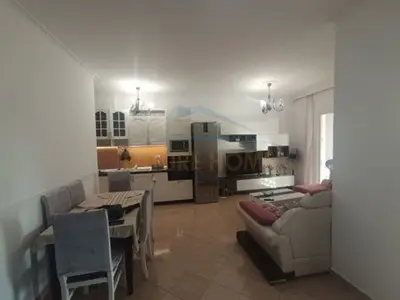Apartament 1+1 në shitje në Astir, Tiranë, 58 m². Foto 2 nga 6