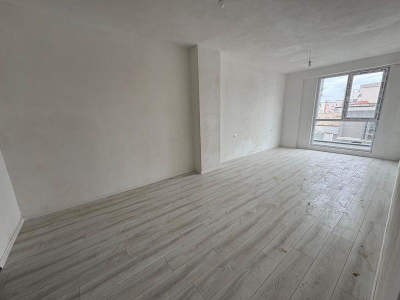 Apartament 3+1 në shitje në Ujësjellës Kanalizime, Durrës, 140 m². Foto 4 nga 8