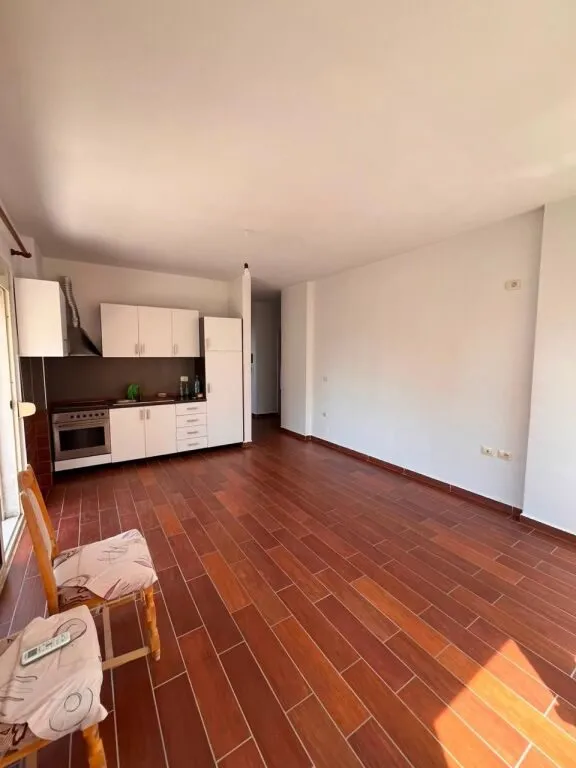 Appartamento 2+1 in vendita a Rruga Dervish Ali Dukati, Valona, 90 m². Foto 1 di 8