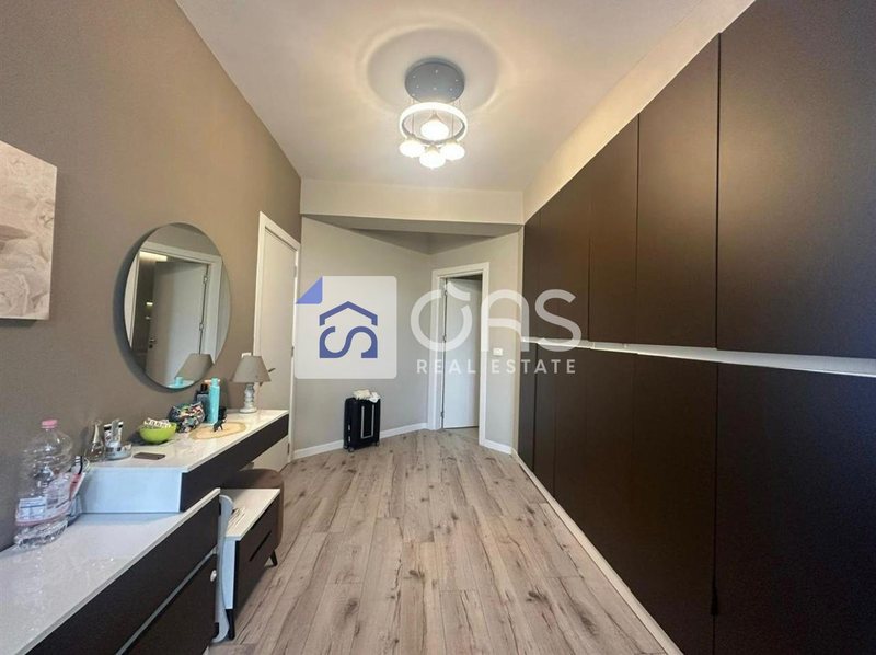 Apartament 3+1 në shitje në Kodra e Diellit, Tiranë, 241 m². Foto 5 nga 8