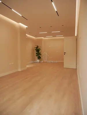 Ambient biznesi me qera në Stadiumi Air Albania, Tiranë, 131 m². Foto 1 nga 9