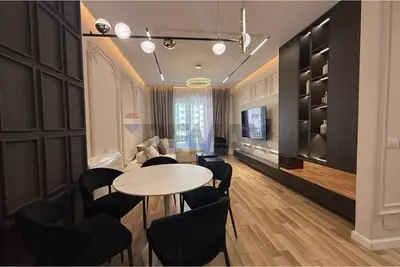 Apartament 2+1 me qera në Astir, Tiranë, 118 m². Foto 2 nga 8