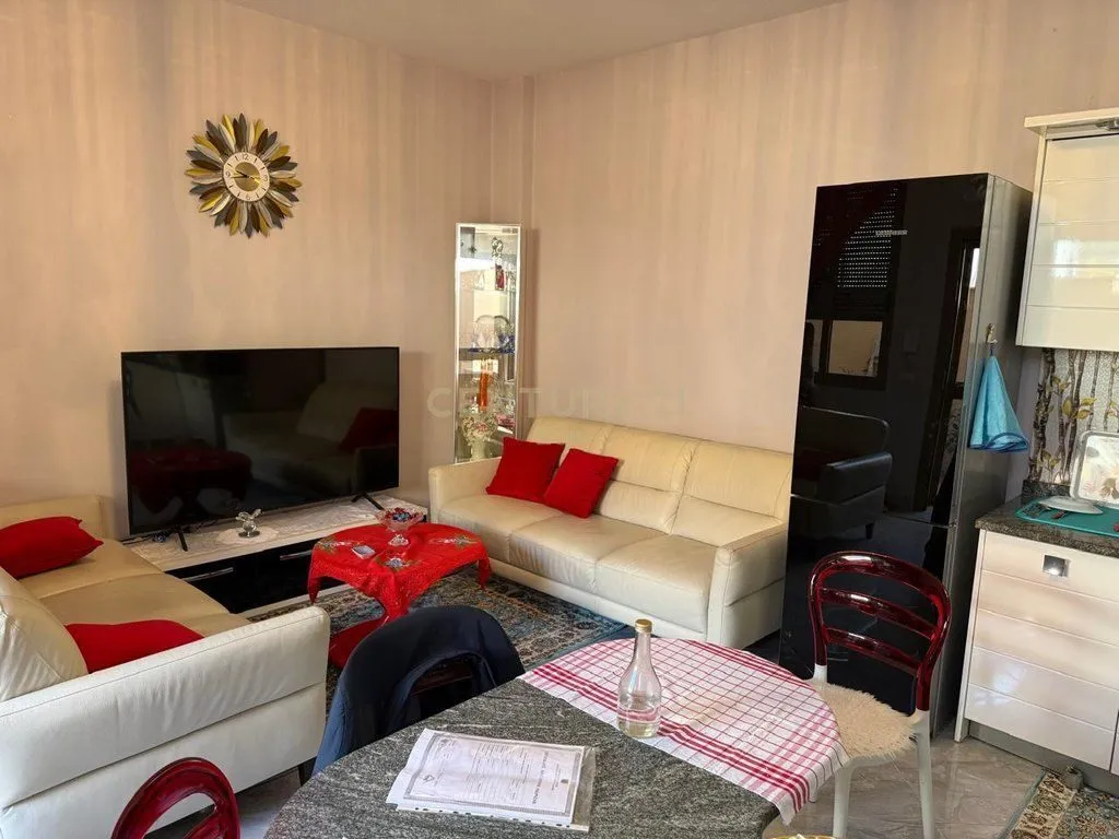 Shtëpi private në shitje në Rruga Prokop Meksi, Durrës, 144 m². Foto 1 nga 10