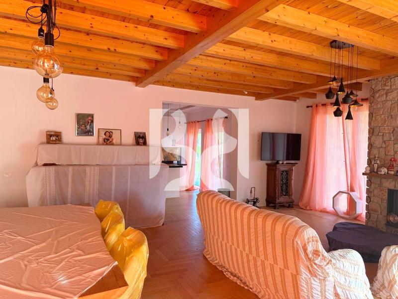Vilë në shitje në Tirane, Tirane, Tiranë, 375 m²
