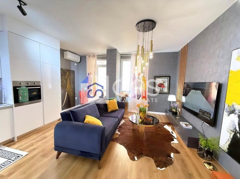 Appartamento 1+1 in affitto a 21 Dhjetori, Tirana, 77 m²