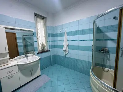 Appartamento 2+1 in affitto a Rruga Myslym Keta, Tirana, 140 m². Foto 5 di 6