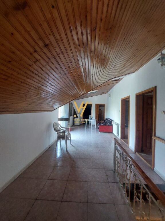 Vilë me qera në Xhamlliku, Tiranë, 300 m². Foto 3 nga 3