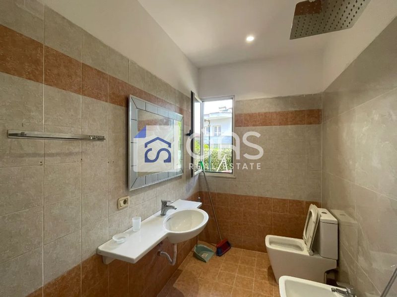Apartament 1+1 me qera në Selvia, Tiranë, 65 m². Foto 6 nga 6