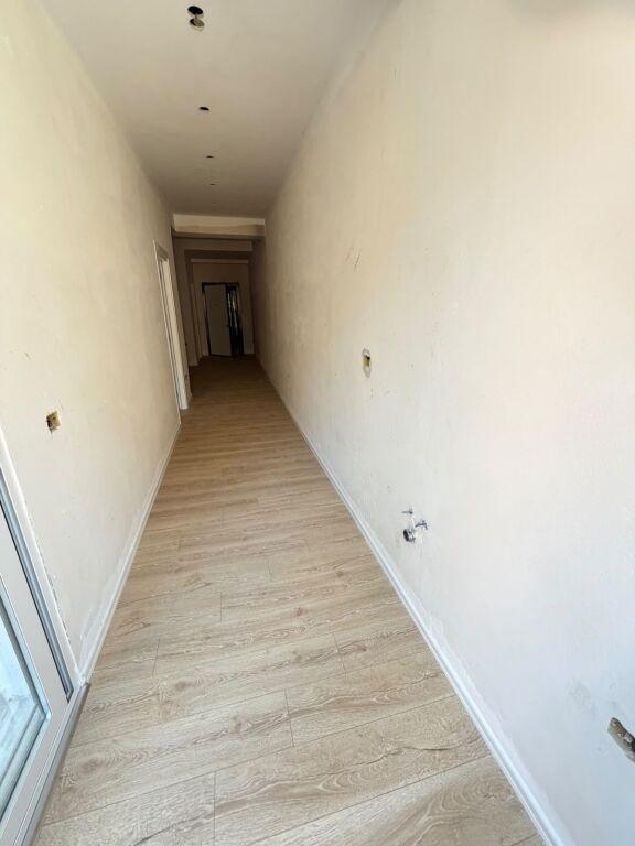 Apartament 1+1 në shitje në Rruga Hajredin Haxhiraj, Vlorë, 63 m². Foto 3 nga 5