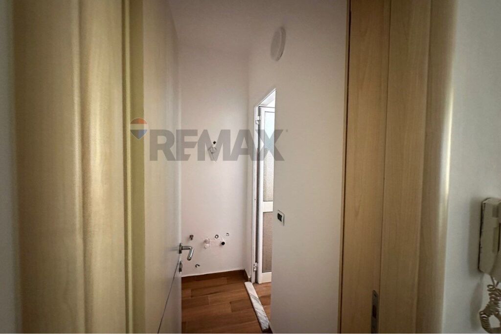 Apartment for sale in Rruga Sami Frashëri, Tirana, 60 m². Photo 3 of 3