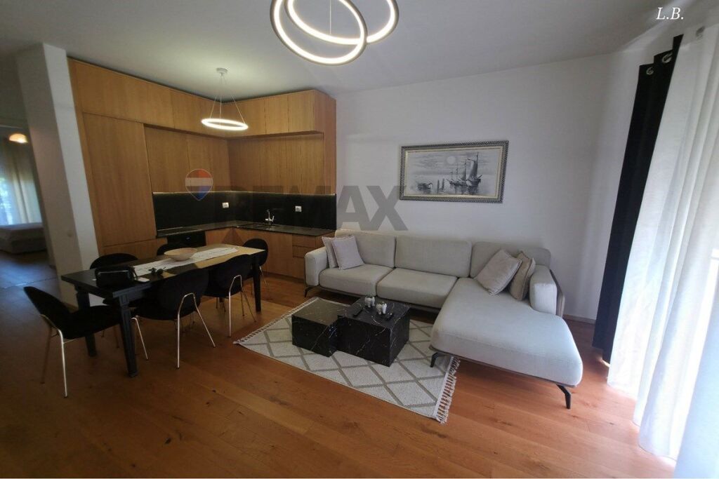 Appartamento in affitto a TEG, Tirana, 90 m²