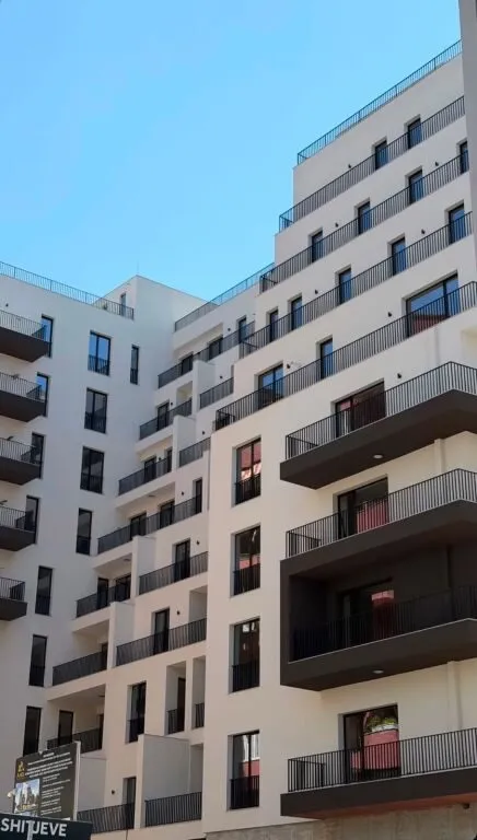 Appartamento 2+1 in vendita a Bathore, Kamza, 120 m². Foto 1 di 2