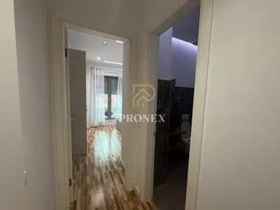 Apartament 1+1 me qera në Kompleksi Delijorgji, Tiranë, 70 m². Foto 11 nga 12