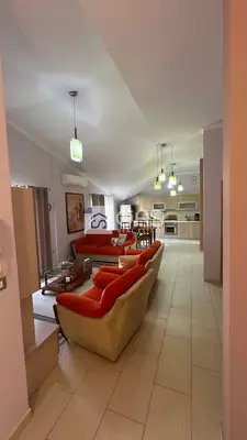 Apartament 3+1 me qera në Komuna e Parisit, Tiranë, 144 m². Foto 3 nga 10