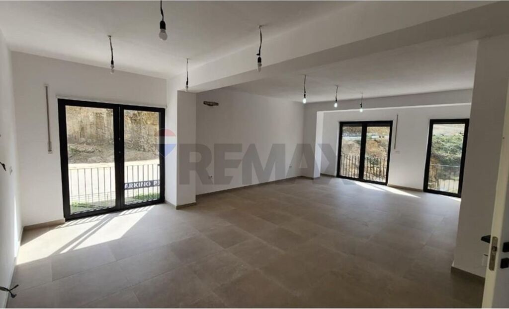 Apartament në shitje në Kodra e Diellit, Tiranë, 166 m². Foto 1 nga 3