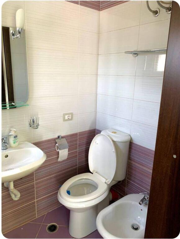 Apartament 1+1 në shitje në Rruga Dalan Dadani, Vlorë, 120 m². Foto 9 nga 12