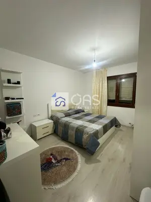 Apartament 1+1 me qera në Kopshti Botanik, Tiranë, 70 m². Foto 3 nga 6