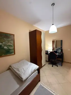 Apartament 2+1 me qera në Myslym Shyri, Tiranë, 120 m². Foto 10 nga 12