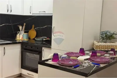 Apartament 1+1 me qera në Rruga Gjergj Arianiti, Vlorë, 90 m². Foto 6 nga 12