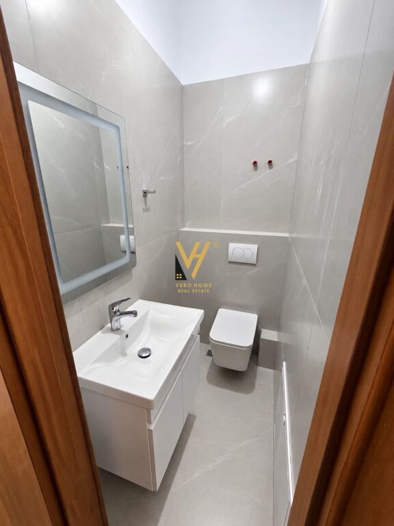 Ambient biznesi me qera në Porcelan, Tiranë, 42 m². Foto 3 nga 3