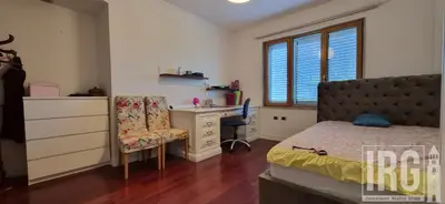 Apartament 3+1 me qera në Bulevardi Zhan D’Ark, Tiranë, 170 m². Foto 5 nga 10