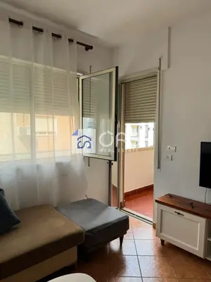 Apartament 1+1 me qera në Komuna e Parisit, Tiranë, 70 m². Foto 4 nga 7