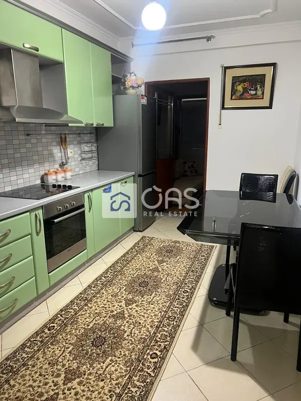 Appartamento 2+1 in affitto a Rruga e Kavajës, Tirana, 80 m²