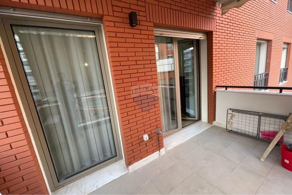 Apartment for rent in Kompleksi Delijorgji, Tirana, 70 m². Photo 2 of 3