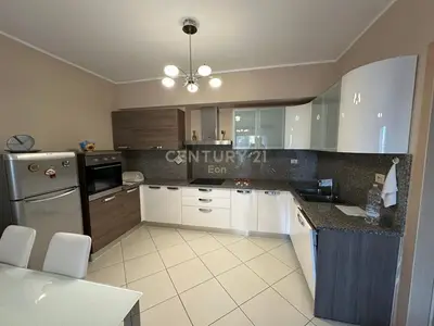 Appartamento 2+1 in affitto a Qendër, Durazzo, 107 m². Foto 11 di 12